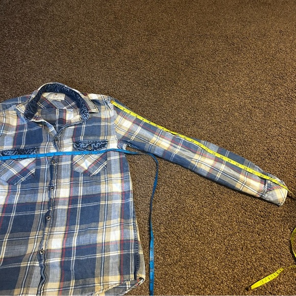 Men's Blue Plaid Button-Up Shirt - Picture 4 of 5